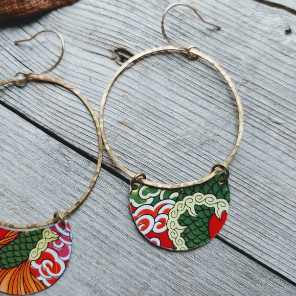 🍀SOLD🍀 Lucky Clouds & Dragon Tales 🐲 - Picture 5 of 7